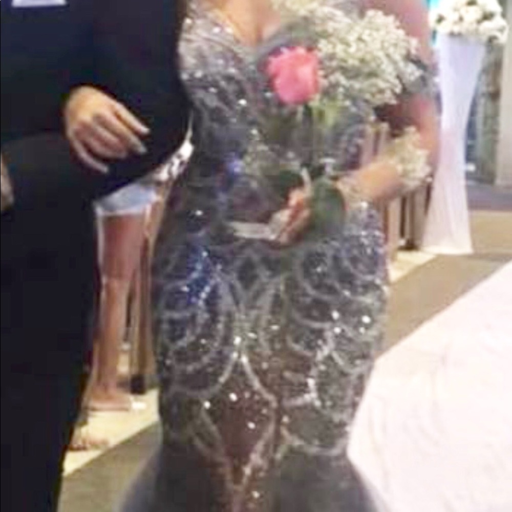 LUCCI LU Prom Dress - Picture 3 of 8